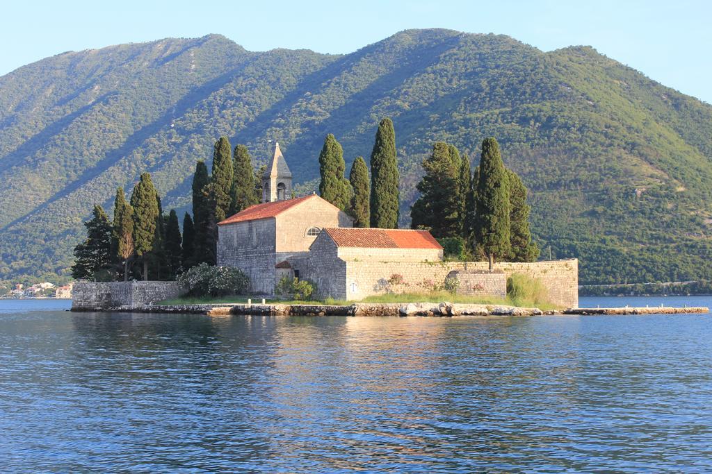 Apartment Miramare Kotor Exteriör bild