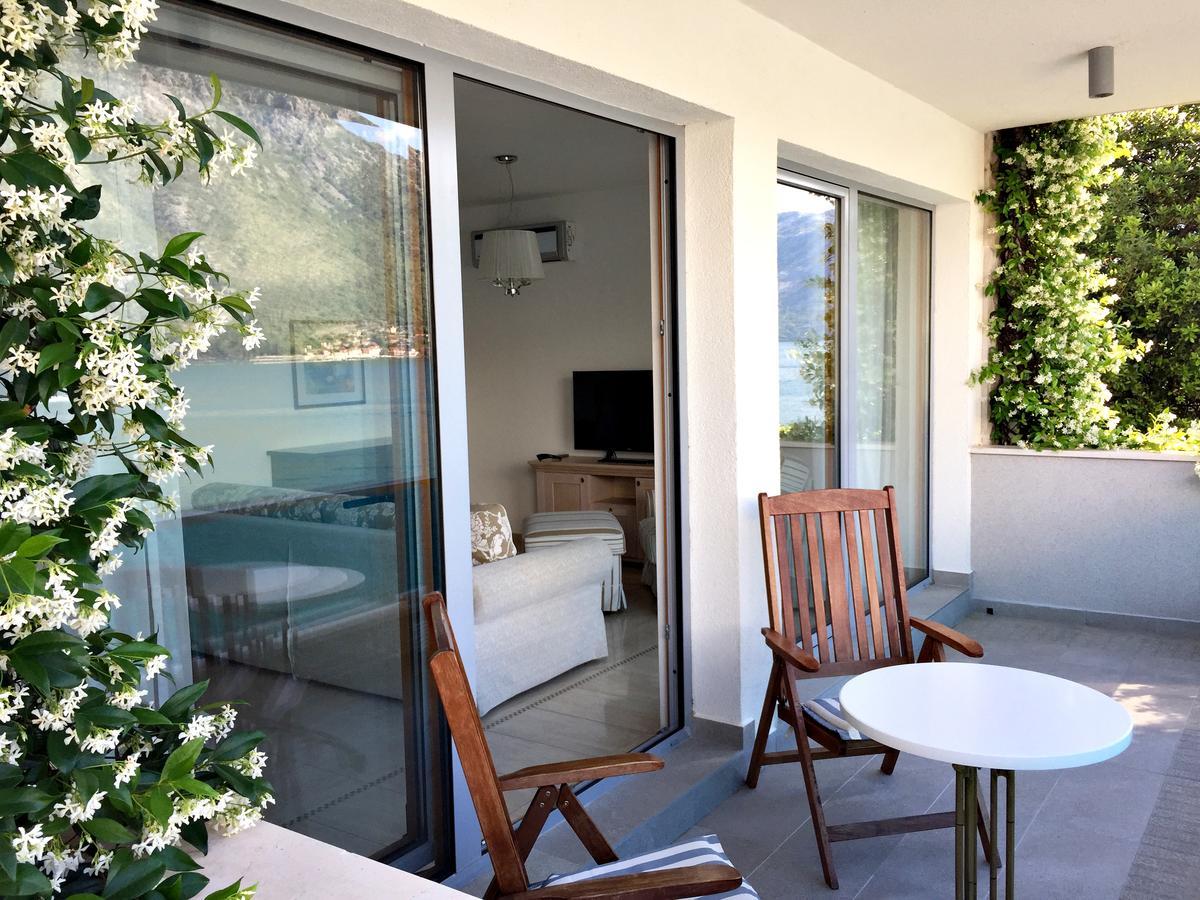 Apartment Miramare Kotor Exteriör bild